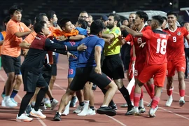 Indonesia vô địch SEA Games sau trận chung kết có 7 thẻ đỏ với Thái Lan