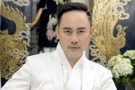 NTK Võ Việt Chung: Tôi vinh dự được thiết kế áo dài cho Chủ tịch Quốc hội