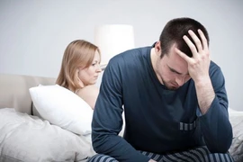 Người bị bệnh Crohn khó "yêu"