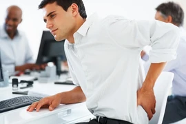 Dấu hiệu cảnh báo xương suy yếu