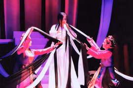 NSƯT Trần Lực giành giải "Đạo diễn xuất sắc nhất"