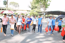 Thưởng Tết vẫn còn hố sâu khoảng cách