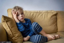 Trẻ tự kỷ do thiếu protein trong não