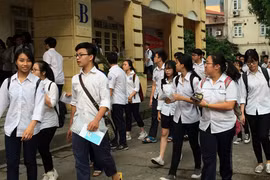 Môn gì cũng học, khó định hướng nghề