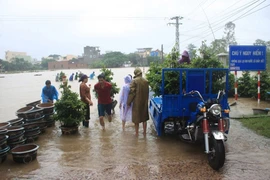 Mưa lũ hoành hành ở Nam Trung bộ