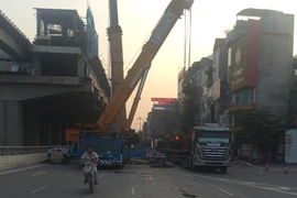 Hà Nội: Xử phạt nghiêm xe cẩu gây ùn tắc trên đường Nguyễn Trãi