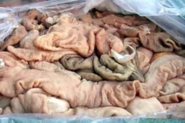 Phát hiện vụ vận chuyển 2 tấn nội tạng bẩn