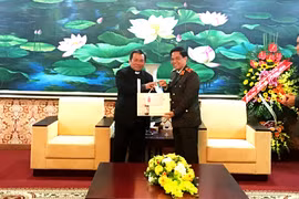 Giám mục Châu Ngọc Tri chúc Tết Công an Hà Nội