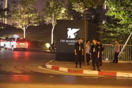 An ninh thắt chặt tại khách sạn nơi đoàn tổng thống Hoa Kỳ lưu trú