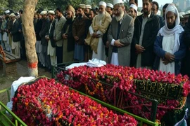 Pakistan dành 3 ngày quốc tang cho nạn nhân vụ thảm sát trường học