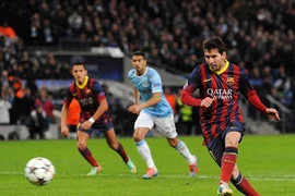 Barca và PSV "làm nhục" Man City và Leverkusen, đặt chân vào bán kết