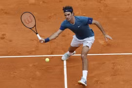 Federer ngược dòng ngoạn mục, hạ gục Tsonga