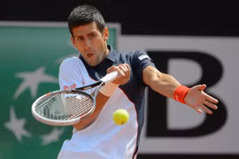 “Vua đất nện” gục ngã, Djokovic đăng quang Rome Masters