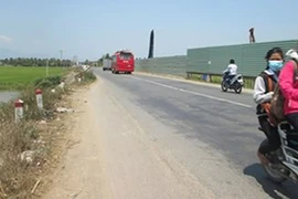 Truy bắt gã trai bệnh hoạn chuyên rạch quần nữ sinh, một Công an viên tử nạn