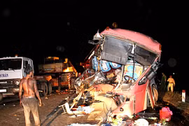 Clip gây ám ảnh: Làm ơn hãy lái xe an toàn!