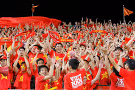 Cổ động viên U19 Việt Nam hiến kế khi đi xem trận chung kết