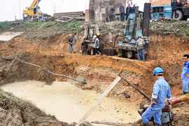 Khởi tố điều tra vụ án 9 lần vỡ đường ống nước sông Đà