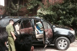 Nghi vấn "quan hệ ngoài luồng", vụ đôi nam nữ chết gục trong xe Fortuner