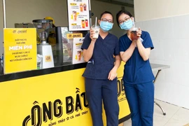 Cà phê Ông Bầu tiếp thêm năng lượng cho các y bác sĩ tuyến đầu chống dịch