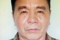 Bắt đối tượng truy nã khi đang lẩn trốn trong nhà trọ