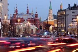 Tăng trưởng sản xuất Nga đạt đỉnh cao 18 năm bất chấp các lệnh trừng phạt