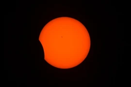 Chiêm ngưỡng cảnh tượng hiếm có về nhật thực toàn phần ở Bắc Mỹ