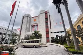 Chủ tịch Hà Nội tặng bằng khen 9 cá nhân thuộc Công an Thành phố