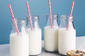 Huyện Đan Phượng bác thông tin nhiều học sinh bị ngộ độc do uống sữa