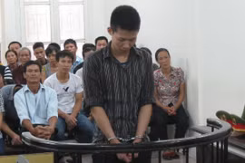 Bị truy đuổi về đến tận nhà, nam sinh viên chém người tử vong