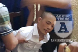 Hình ảnh trinh sát hình sự bắt giữ tử tù trốn trại Thọ "Sứt"