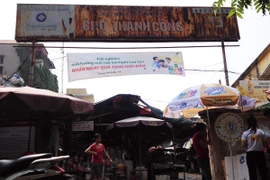 Không có chuyện xóa bỏ chợ Thành Công