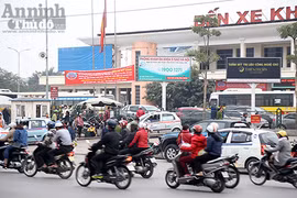 Người dân ùn ùn trở lại Hà Nội sau kỳ nghỉ Tết Dương lịch