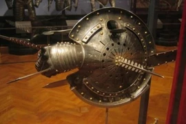 Những loại vũ khí “quái đản” nhất trong lịch sử