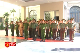 Công an Hà Nội dâng hương tưởng nhớ, tri ân các anh hùng liệt sỹ