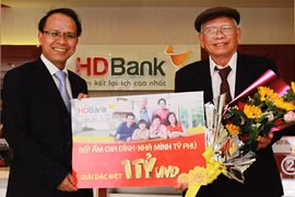 Khai xuân Đinh Dậu - Rước lộc vàng ký