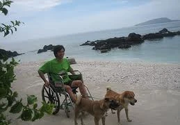 “Bùa yêu” gắn kết chàng trai tật nguyền và cô gái đẹp như hoa