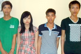 Sập bẫy lưu manh, bị đánh tơi tả, cướp sạch tiền vì cứu gái "kẹt nét"