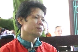 Chồng ngăn vợ đi lao động nước ngoài bằng những… nhát dao