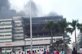 Cháy lớn tại công ty giày Pou Yuen Việt Nam