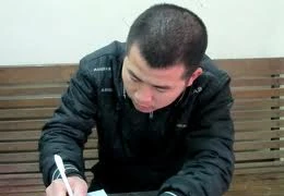 Cuồng ghen, chồng doạ giết vợ bằng lựu đạn... giả!