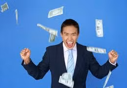 Lấy chồng thiếu gia, vẫn khóc "trào máu mắt"