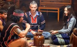 Truyền hình thực tế ở Việt Nam, còn khuya mới công bằng!