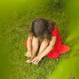 Tuổi thơ cô đơn, lạnh lẽo của "má mì" tuổi teen