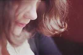 Vợ tỷ phú tật nguyền khao khát có con