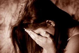 Người mẹ mưu trí cứu con gái khỏi "tổ quỷ" tận châu Phi