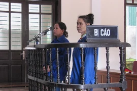 Cô gái bị lừa bán qua tay 6 đời chồng vạch tội má mì