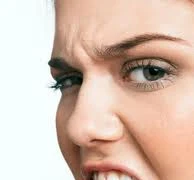 Bạn gái tung đòn ghen triệt hạ “của quý” người yêu