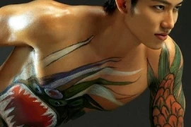 Siêu mẫu Lê Trung Cương dính tin đồn bán dâm 4000 USD