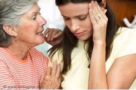 Chuyện mẹ, chuyện vợ