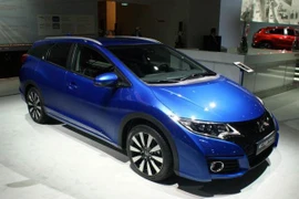 Honda Civic 2015 xuất hiện đầy ấn tượng tại Paris Motor Show